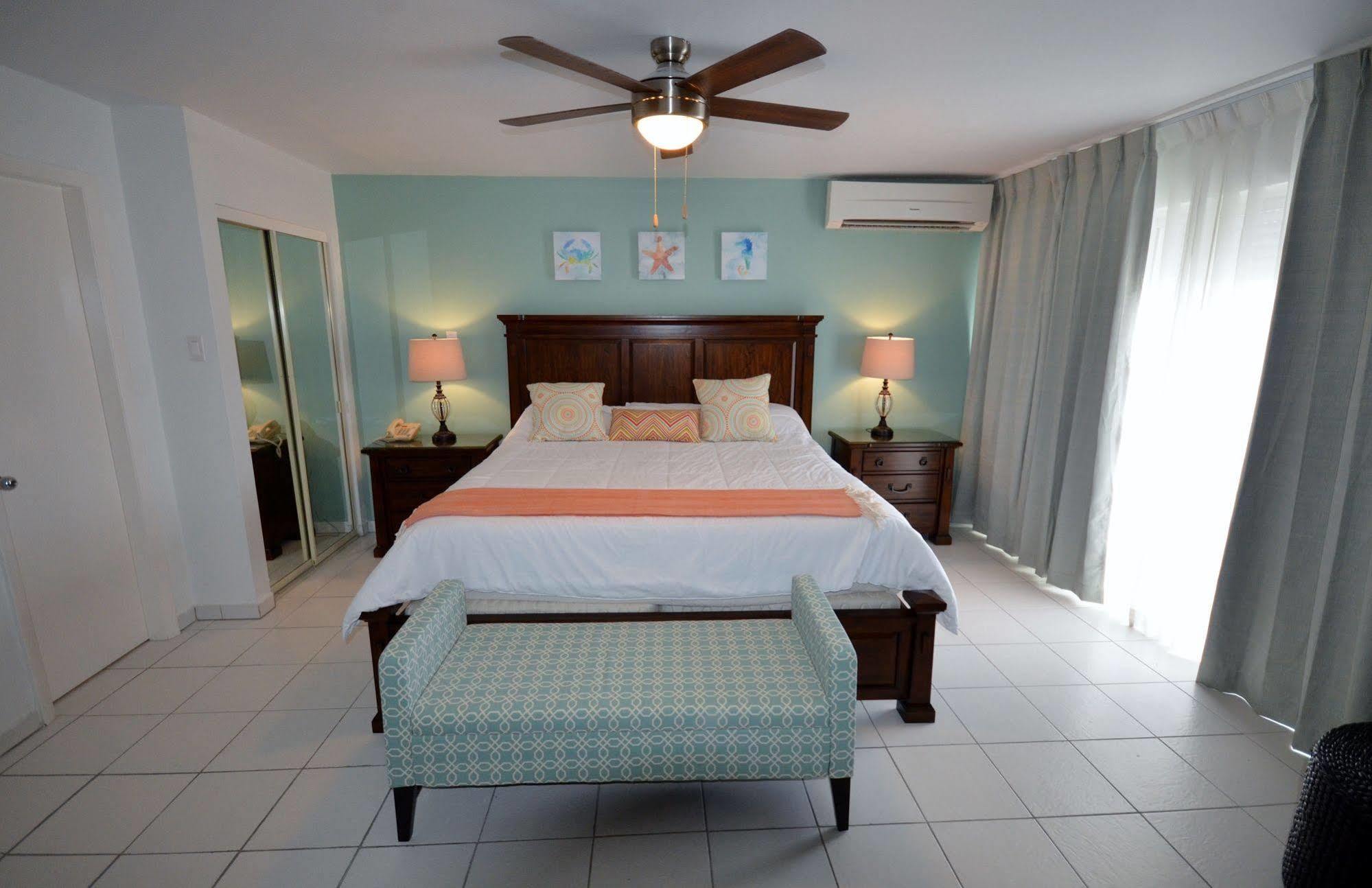 The Atrium Beach Resort And Spa, Ascend Hotel Collection Simpson Bay Exterior photo